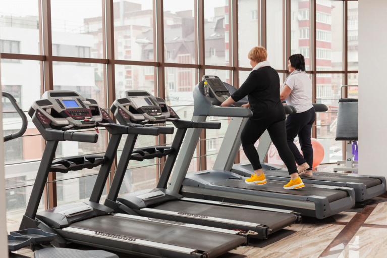 Choosing the Right Cardio Equipment: Treadmill or Elliptical Bike?